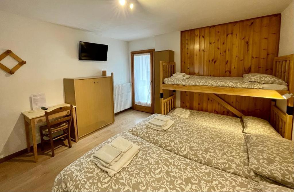 Ambassador Rooms In Bormio, Solo Camera Senza Colazione Eksteriør billede